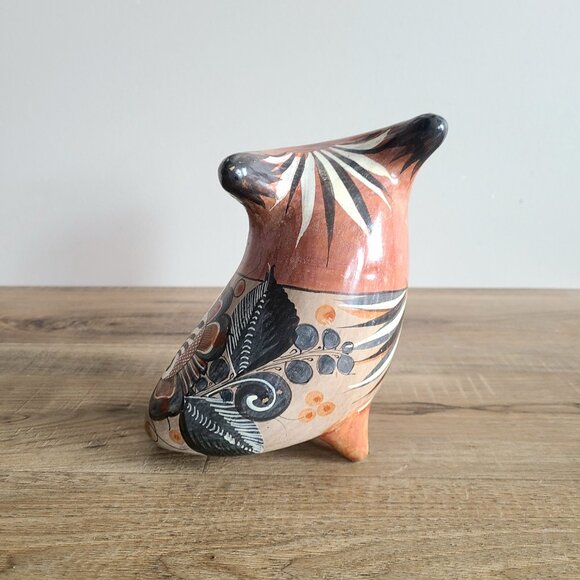 Mexican 7 1/4''tall ceramic hand painted owl. Tonala pottery. Traditional art. - Picture 4 of 7